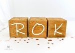 Kostki napis  ROK 17x17cm  urodzinowa drewniana