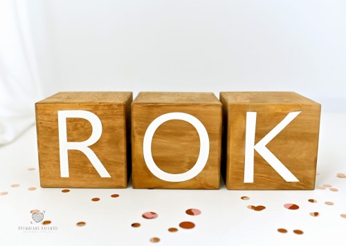 kostki urodzinowe ROK- rekwizyt do sesji zdjęciowych